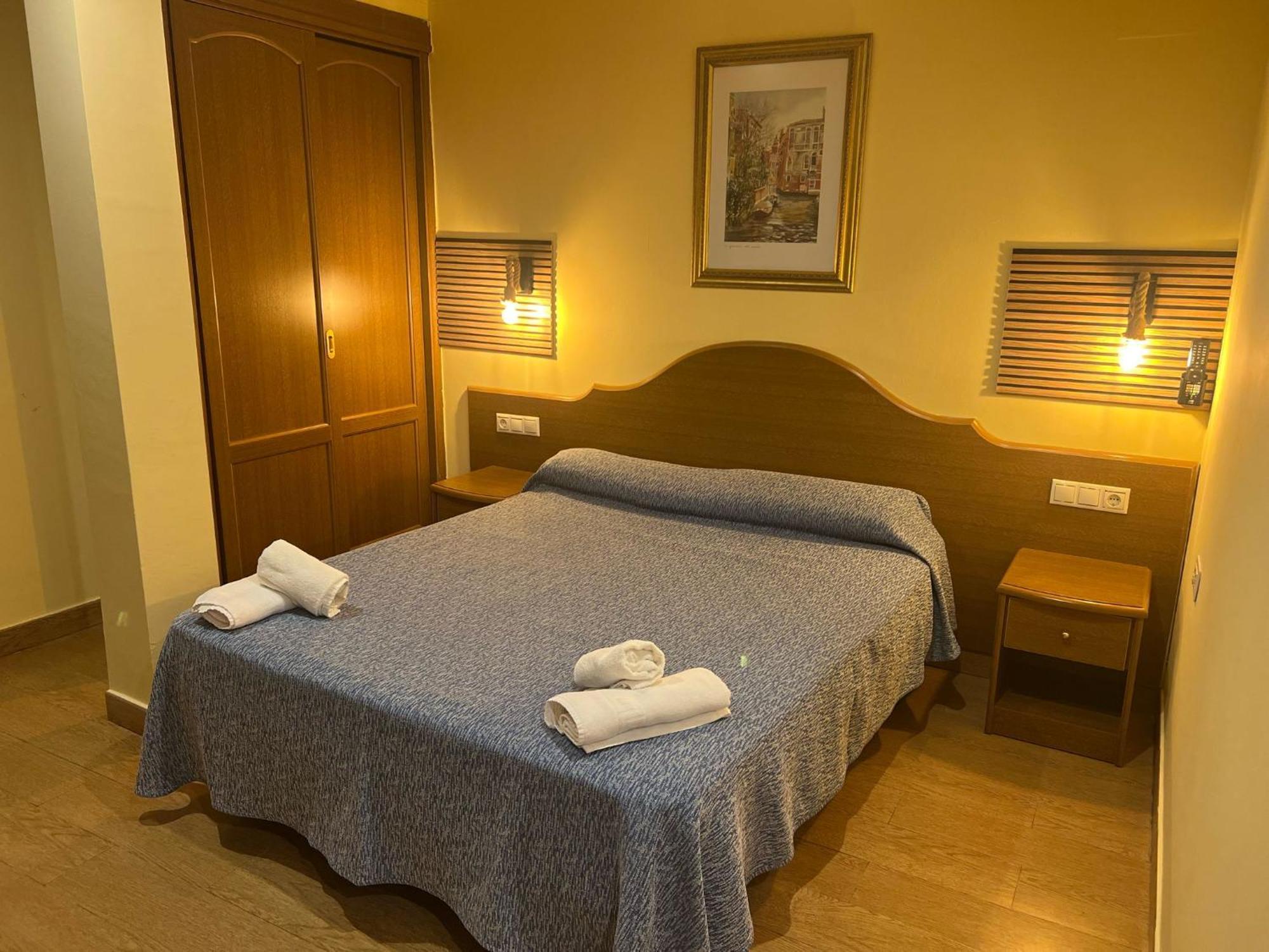 Hotel Portofino By Insidehome Empuriabrava Kültér fotó
