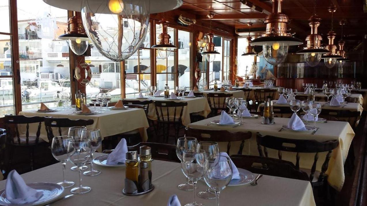 Hotel Portofino By Insidehome Empuriabrava Kültér fotó